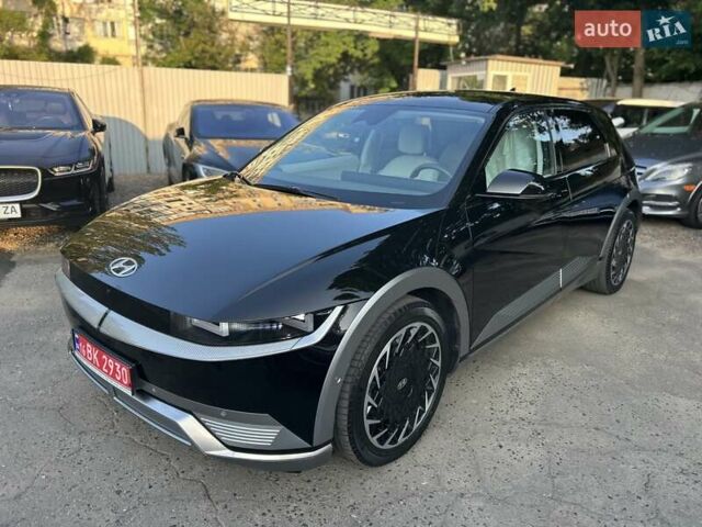 Черный Хендай Ioniq 5, объемом двигателя 0 л и пробегом 52 тыс. км за 26990 $, фото 1 на Automoto.ua