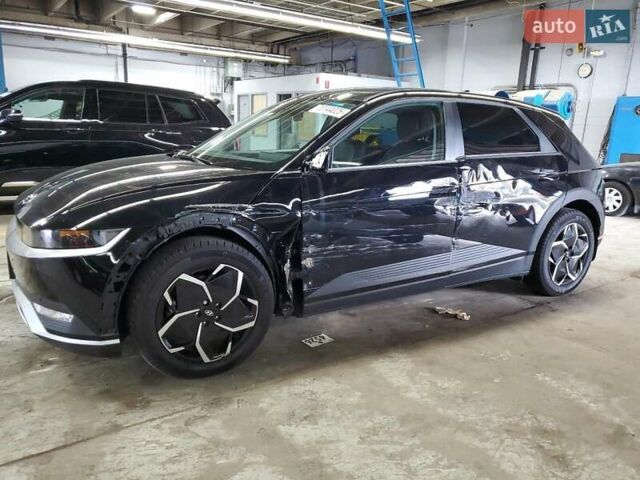 Черный Хендай Ioniq 5, объемом двигателя 0 л и пробегом 30 тыс. км за 12200 $, фото 1 на Automoto.ua