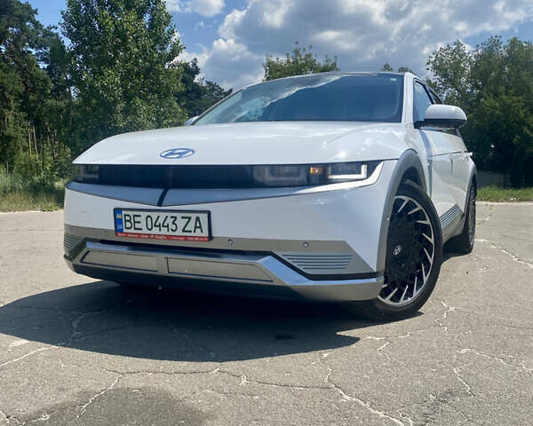 Хендай Ioniq 5, объемом двигателя 0 л и пробегом 4 тыс. км за 32500 $, фото 1 на Automoto.ua
