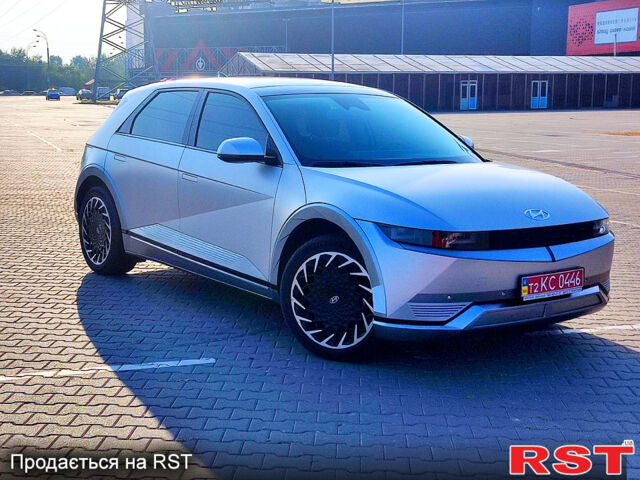 Серый Хендай Ioniq 5, объемом двигателя 0.17 л и пробегом 105 тыс. км за 32500 $, фото 1 на Automoto.ua