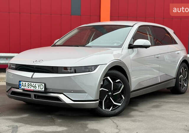 Серый Хендай Ioniq 5, объемом двигателя 0 л и пробегом 47 тыс. км за 29500 $, фото 1 на Automoto.ua