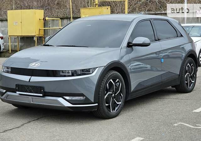 Сірий Хендай Ioniq 5, об'ємом двигуна 0 л та пробігом 30 тис. км за 32000 $, фото 1 на Automoto.ua