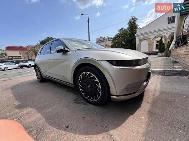 Серый Хендай Ioniq 5, объемом двигателя 0 л и пробегом 44 тыс. км за 35000 $, фото 1 на Automoto.ua