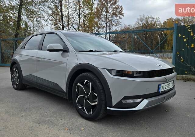 Серый Хендай Ioniq 5, объемом двигателя 0 л и пробегом 43 тыс. км за 24800 $, фото 1 на Automoto.ua