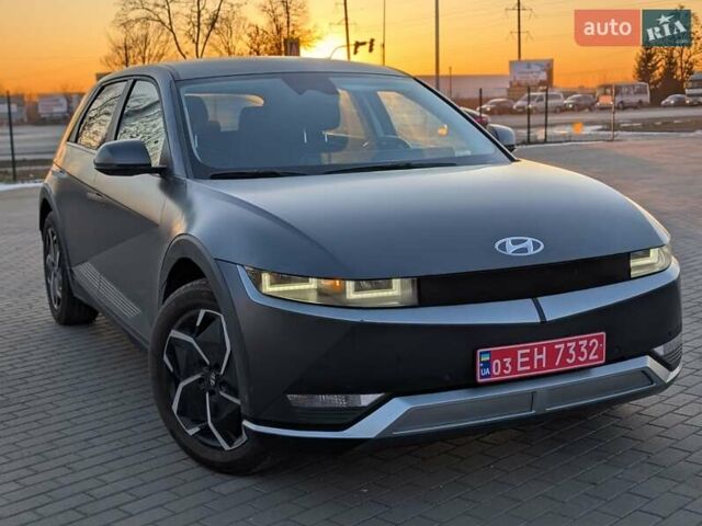 Серый Хендай Ioniq 5, объемом двигателя 0 л и пробегом 22 тыс. км за 26000 $, фото 1 на Automoto.ua