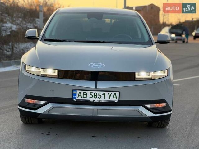 Серый Хендай Ioniq 5, объемом двигателя 0 л и пробегом 92 тыс. км за 24950 $, фото 1 на Automoto.ua