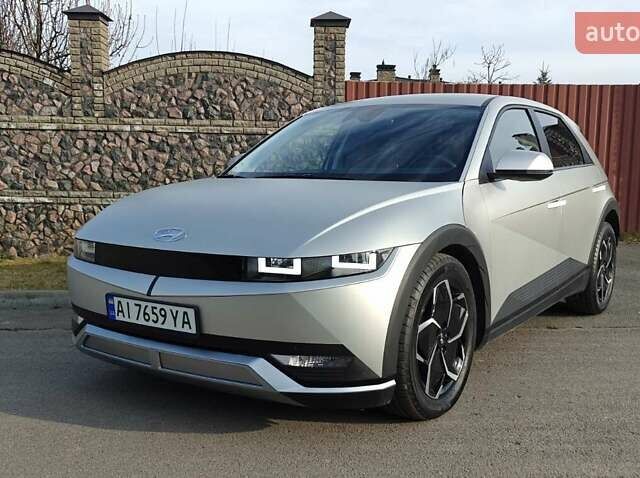 Серый Хендай Ioniq 5, объемом двигателя 0 л и пробегом 17 тыс. км за 27500 $, фото 1 на Automoto.ua