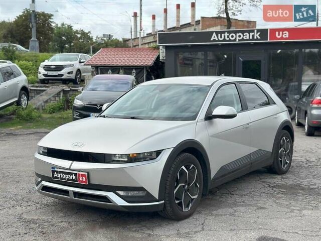 Серый Хендай Ioniq 5, объемом двигателя 0.1 л и пробегом 25 тыс. км за 28490 $, фото 1 на Automoto.ua