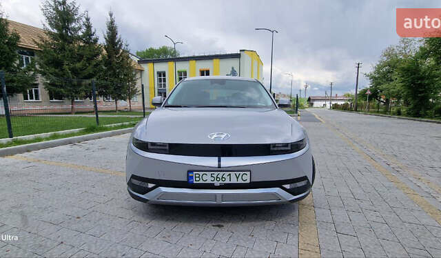 Серый Хендай Ioniq 5, объемом двигателя 0 л и пробегом 13 тыс. км за 25900 $, фото 1 на Automoto.ua