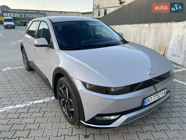 Серый Хендай Ioniq 5, объемом двигателя 0 л и пробегом 18 тыс. км за 28900 $, фото 1 на Automoto.ua