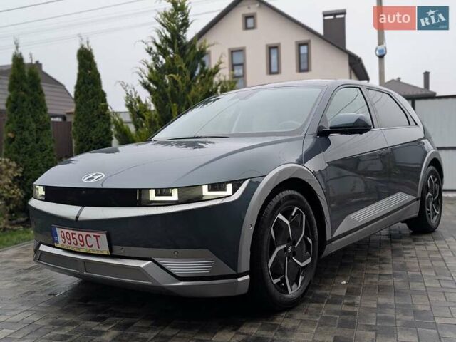 Серый Хендай Ioniq 5, объемом двигателя 0 л и пробегом 12 тыс. км за 29999 $, фото 1 на Automoto.ua