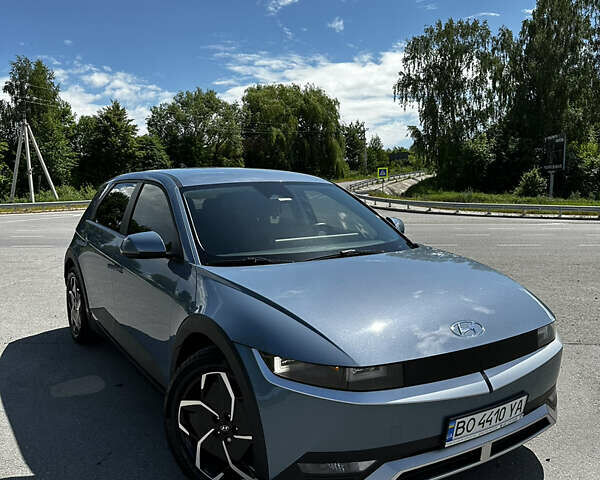 Хендай Ioniq 5 2022 в Тернополе на Automoto.ua Синий Хендай Ioniq 5, объемом двигателя 0 л и пробегом 77 тыс. км за 24800 $, фото 1 на Automoto.ua