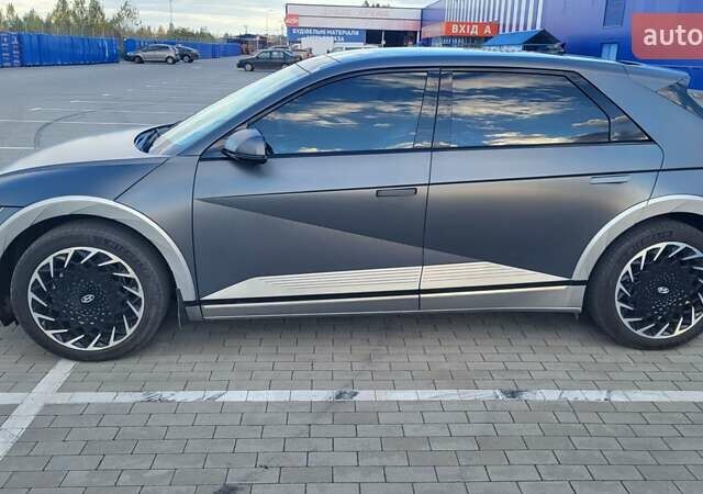 Синий Хендай Ioniq 5, объемом двигателя 0 л и пробегом 33 тыс. км за 31900 $, фото 1 на Automoto.ua