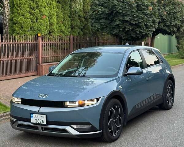 Синий Хендай Ioniq 5, объемом двигателя 0 л и пробегом 99 тыс. км за 25900 $, фото 1 на Automoto.ua