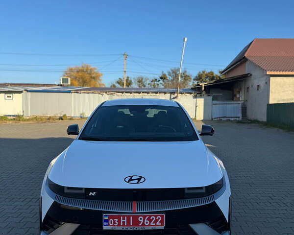Белый Хендай Ioniq 5 N, объемом двигателя 0 л и пробегом 15 тыс. км за 43999 $, фото 1 на Automoto.ua