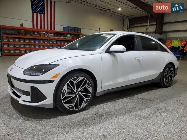 Белый Хендай IONIQ 6, объемом двигателя 0 л и пробегом 10 тыс. км за 11200 $, фото 1 на Automoto.ua