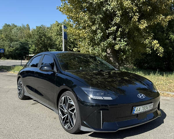 Черный Хендай IONIQ 6, объемом двигателя 0 л и пробегом 54 тыс. км за 25000 $, фото 1 на Automoto.ua