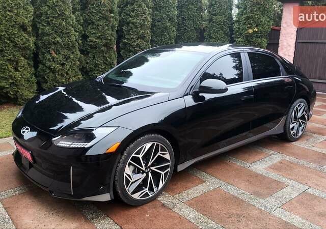Чорний Хендай IONIQ 6, об'ємом двигуна 0 л та пробігом 132 тис. км за 23700 $, фото 1 на Automoto.ua