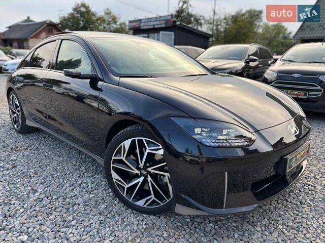 Черный Хендай IONIQ 6, объемом двигателя 0 л и пробегом 14 тыс. км за 34999 $, фото 1 на Automoto.ua
