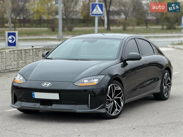 Черный Хендай IONIQ 6, объемом двигателя 0 л и пробегом 18 тыс. км за 28000 $, фото 1 на Automoto.ua