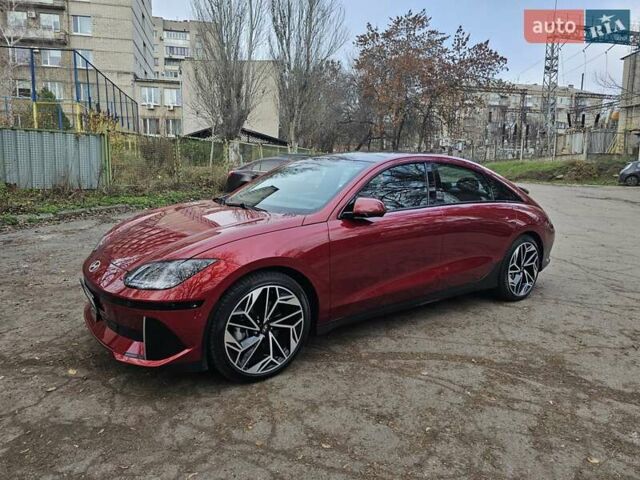 Красный Хендай IONIQ 6, объемом двигателя 0 л и пробегом 31 тыс. км за 30000 $, фото 1 на Automoto.ua