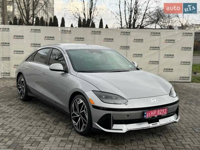 Серый Хендай IONIQ 6, объемом двигателя 0 л и пробегом 65 тыс. км за 18900 $, фото 1 на Automoto.ua