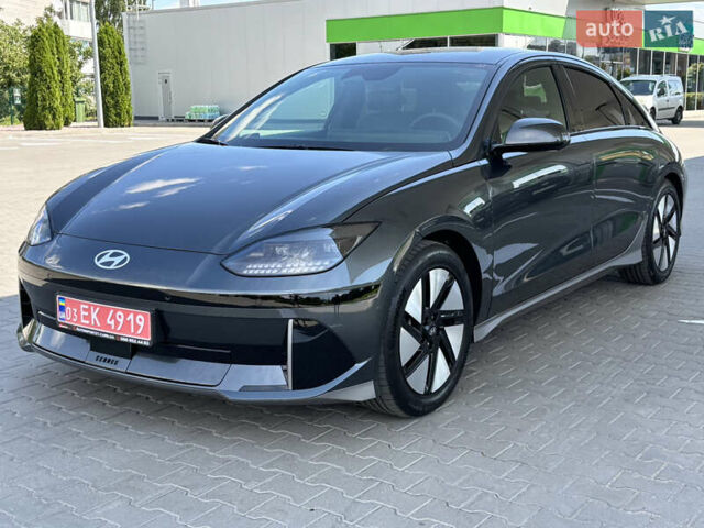 Сірий Хендай IONIQ 6, об'ємом двигуна 0 л та пробігом 9 тис. км за 31700 $, фото 1 на Automoto.ua