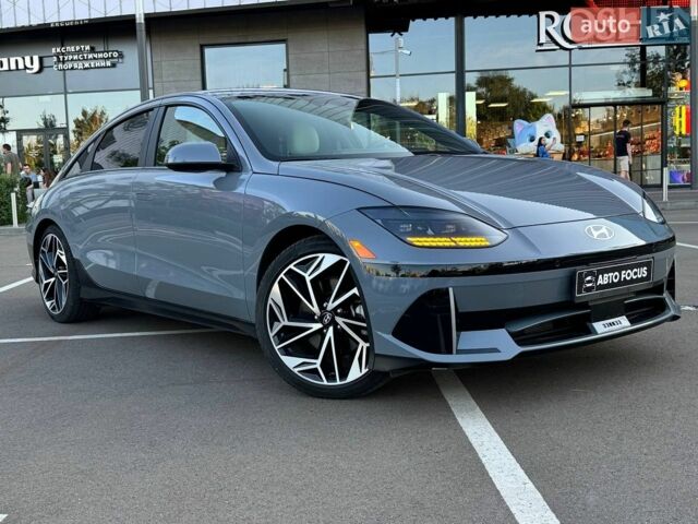 Сірий Хендай IONIQ 6, об'ємом двигуна 0 л та пробігом 33 тис. км за 27690 $, фото 1 на Automoto.ua