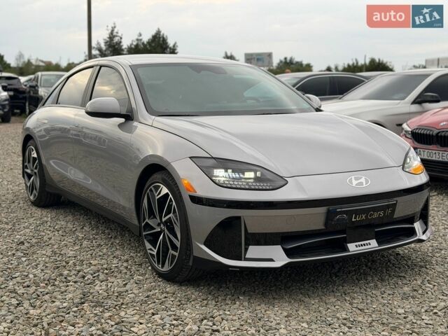 Серый Хендай IONIQ 6, объемом двигателя 0 л и пробегом 25 тыс. км за 27500 $, фото 1 на Automoto.ua