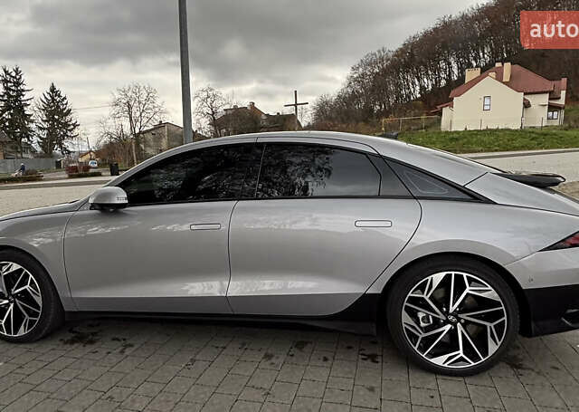 Сірий Хендай IONIQ 6, об'ємом двигуна 0 л та пробігом 12 тис. км за 27700 $, фото 1 на Automoto.ua