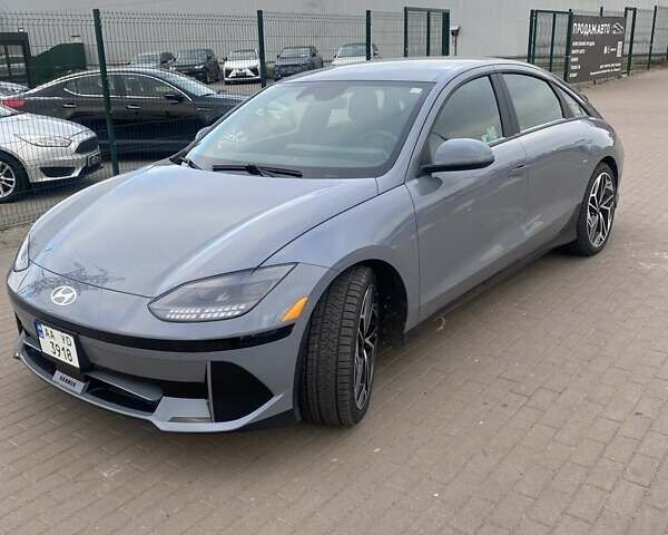 Сірий Хендай IONIQ 6, об'ємом двигуна 0 л та пробігом 3 тис. км за 29800 $, фото 1 на Automoto.ua