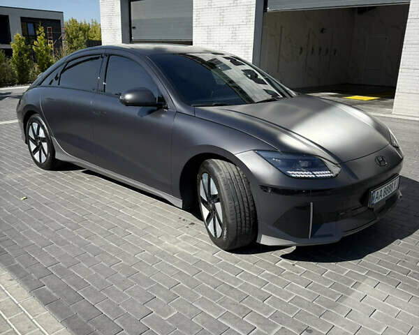 Синий Хендай IONIQ 6, объемом двигателя 0 л и пробегом 81 тыс. км за 36000 $, фото 1 на Automoto.ua