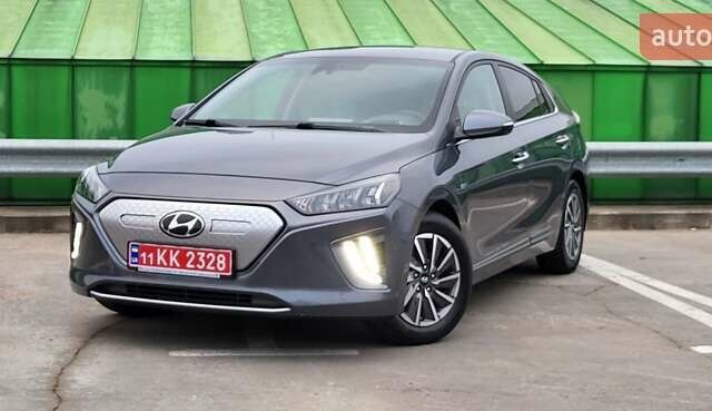 Сірий Хендай Ioniq Electric, об'ємом двигуна 0 л та пробігом 88 тис. км за 17000 $, фото 1 на Automoto.ua
