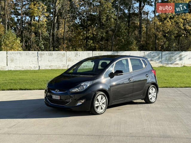 Черный Хендай ix20, объемом двигателя 1.6 л и пробегом 176 тыс. км за 11500 $, фото 1 на Automoto.ua
