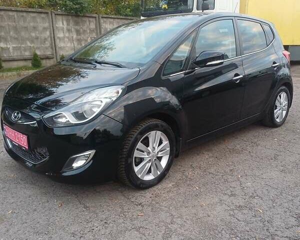 Черный Хендай ix20, объемом двигателя 1.6 л и пробегом 175 тыс. км за 10900 $, фото 1 на Automoto.ua