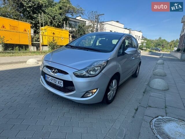 Серый Хендай ix20, объемом двигателя 1.59 л и пробегом 142 тыс. км за 8500 $, фото 1 на Automoto.ua