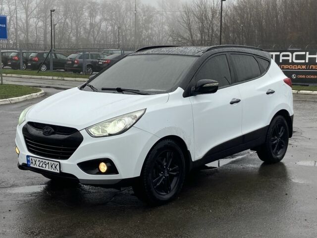 Білий Хендай іх35, об'ємом двигуна 2 л та пробігом 182 тис. км за 11999 $, фото 1 на Automoto.ua