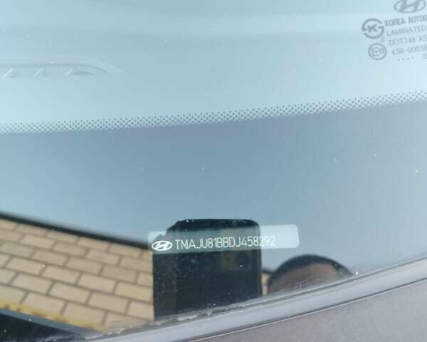 Белый Хендай их35, объемом двигателя 2 л и пробегом 190 тыс. км за 13300 $, фото 1 на Automoto.ua