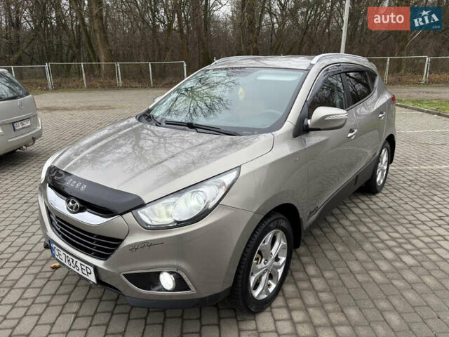 Бежевый Хендай их35, объемом двигателя 2 л и пробегом 220 тыс. км за 11700 $, фото 1 на Automoto.ua