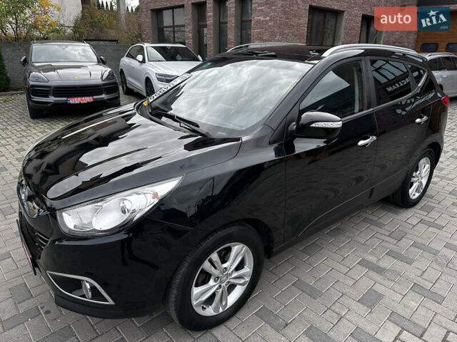 Черный Хендай их35, объемом двигателя 2 л и пробегом 197 тыс. км за 13650 $, фото 1 на Automoto.ua