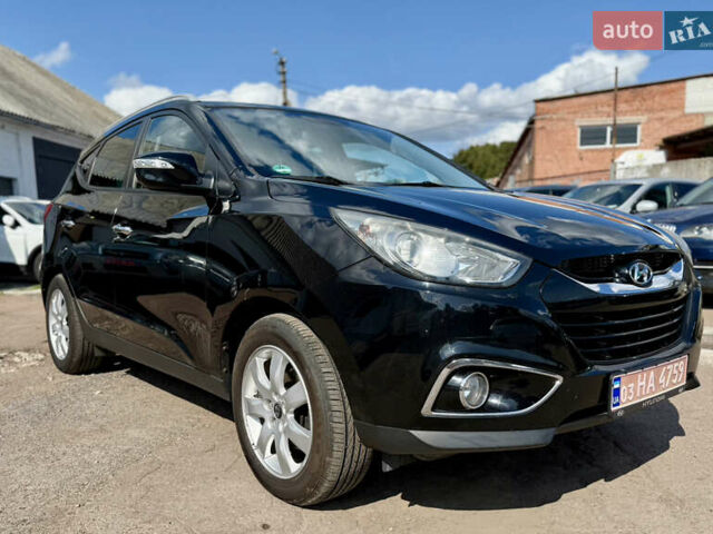 Чорний Хендай іх35, об'ємом двигуна 2 л та пробігом 253 тис. км за 13000 $, фото 1 на Automoto.ua