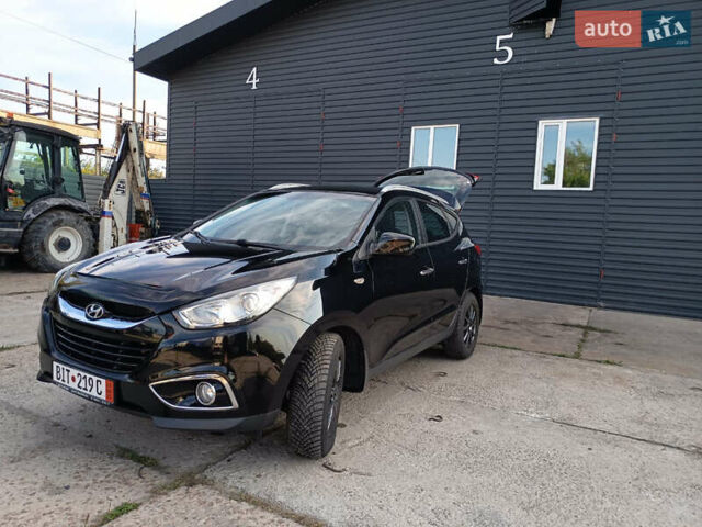 Черный Хендай их35, объемом двигателя 2 л и пробегом 195 тыс. км за 12600 $, фото 1 на Automoto.ua