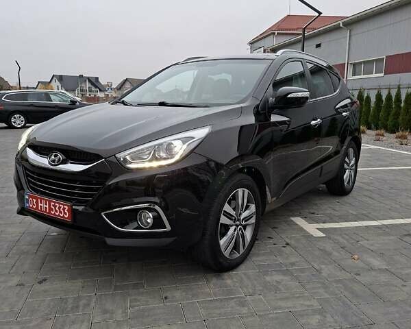 Черный Хендай их35, объемом двигателя 2 л и пробегом 237 тыс. км за 15600 $, фото 1 на Automoto.ua