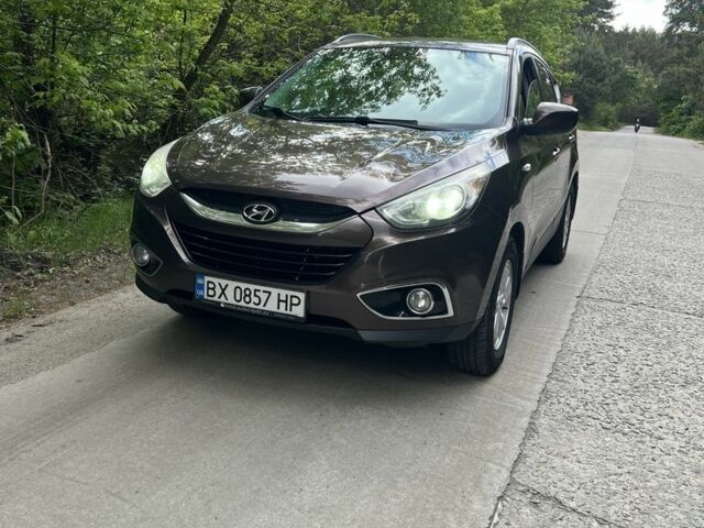 Хендай их35 2011 в Остоге на Automoto.ua Коричневый Хендай их35, объемом двигателя 1.7 л и пробегом 302 тыс. км за 276 $, фото 1 на Automoto.ua