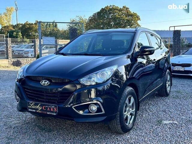 Хендай их35, объемом двигателя 2 л и пробегом 243 тыс. км за 10000 $, фото 1 на Automoto.ua