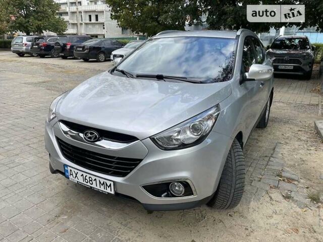 Хендай их35, объемом двигателя 2 л и пробегом 138 тыс. км за 12500 $, фото 1 на Automoto.ua