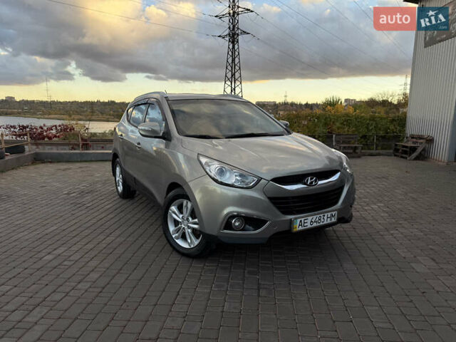 Хендай их35 2010 в Кривом Роге на Automoto.ua Серый Хендай их35, объемом двигателя 2 л и пробегом 220 тыс. км за 11800 $, фото 1 на Automoto.ua