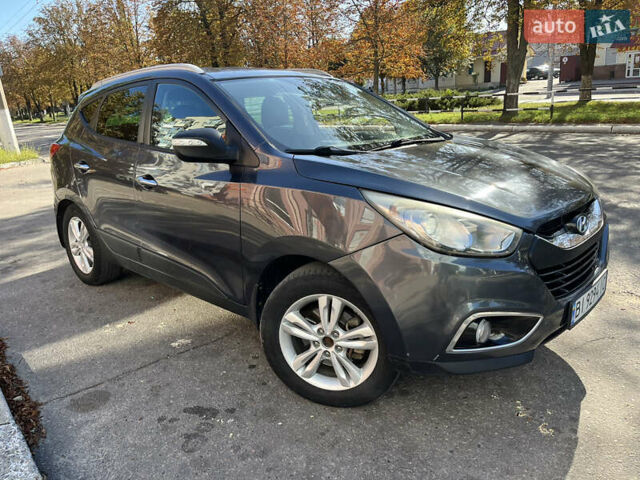 Сірий Хендай іх35, об'ємом двигуна 2 л та пробігом 279 тис. км за 8300 $, фото 1 на Automoto.ua