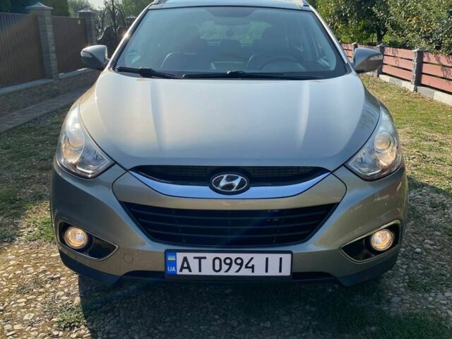 Сірий Хендай іх35, об'ємом двигуна 2 л та пробігом 244 тис. км за 10300 $, фото 1 на Automoto.ua