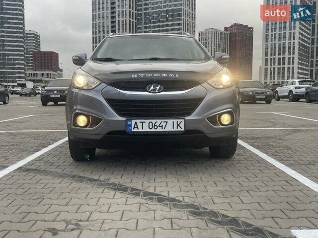 Хендай их35 2011 в Киеве на Automoto.ua Серый Хендай их35, объемом двигателя 1.69 л и пробегом 200 тыс. км за 11100 $, фото 1 на Automoto.ua